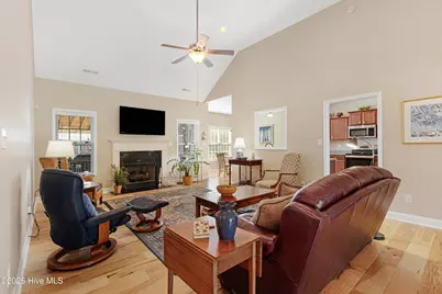 211 Bonita Street, Cape Carteret, NC 28584 - Photo 5