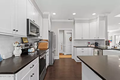 927 Green Pointe Drive, Sunset Beach, NC 28468 - Photo 15