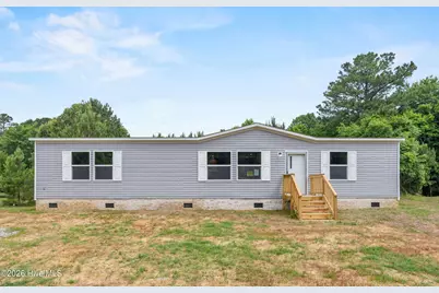 312 W Dunn Street, Sneads Ferry, NC 28460 - Photo 1