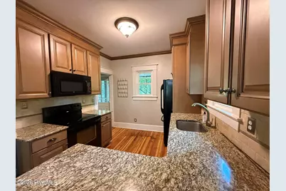 360 E Maine Avenue, Southern Pines, NC 28387 - Photo 9