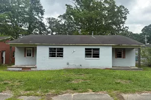 103 N Adkin St, Kinston, NC 28501 - Photo 1