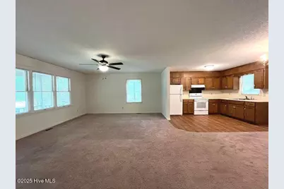 902 Heather Trail, Aberdeen, NC 28315 - Photo 7