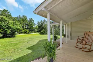 635 Cross Creek Dr, Hampstead, NC 28443 - Photo 3