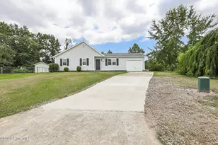 1011 Ridgecrest Ln, Jacksonville, NC 28546 - Photo 3