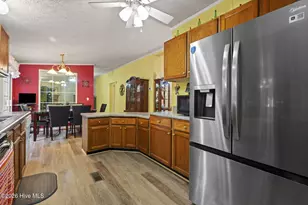 310 MacDonald Blvd, Havelock, NC 28532 - Photo 17