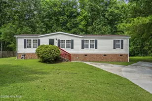 310 MacDonald Blvd, Havelock, NC 28532 - Photo 3