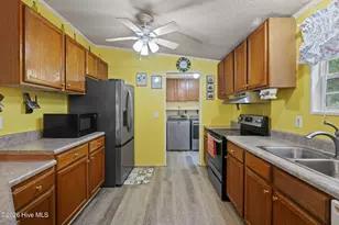 310 MacDonald Blvd, Havelock, NC 28532 - Photo 13