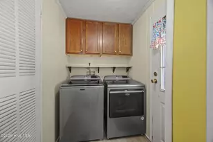 310 MacDonald Blvd, Havelock, NC 28532 - Photo 19