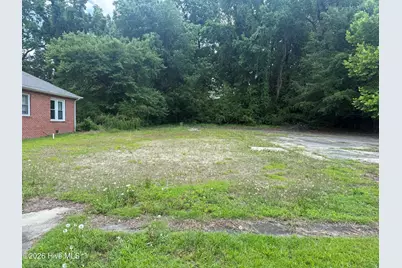208 Glenwood Avenue, Kinston, NC 28501 - Photo 1