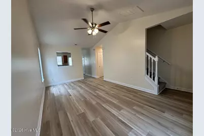 606 Springwood Drive, Jacksonville, NC 28546 - Photo 3