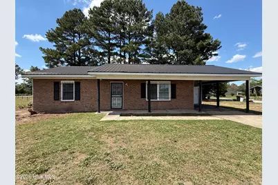 302 Hubert McLean Avenue, Red Springs, NC 28377 - Photo 1