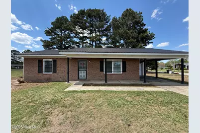 302 Hubert McLean Avenue, Red Springs, NC 28377 - Photo 17