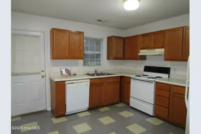 231 Lakewood Drive #A, Jacksonville, NC 28546 - Photo 3
