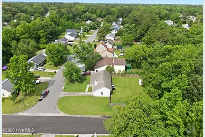 100 Hampton Court, Jacksonville, NC 28546 - Photo 39