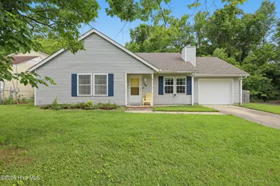 100 Hampton Court, Jacksonville, NC 28546 - Photo 1