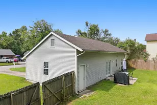 100 Hampton Ct, Jacksonville, NC 28546 - Photo 31