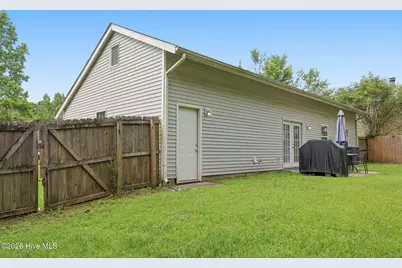 100 Hampton Court, Jacksonville, NC 28546 - Photo 41