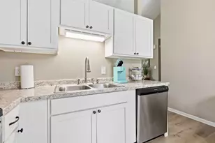 100 Hampton Ct, Jacksonville, NC 28546 - Photo 7