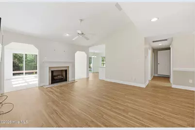 1007 Barkentine Drive, New Bern, NC 28560 - Photo 5