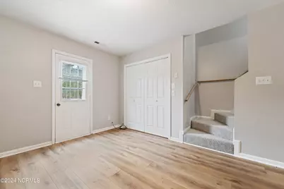 1072 W Pueblo Drive, Jacksonville, NC 28546 - Photo 5