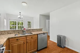 125 Dockside Dr, Jacksonville, NC 28546 - Photo 15