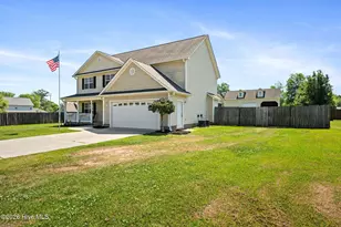 305 W Howard Dr, Jacksonville, NC 28540 - Photo 7