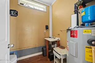 305 W Howard Dr, Jacksonville, NC 28540 - Photo 61