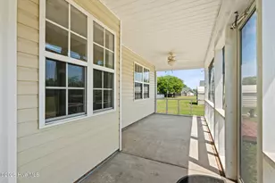 305 W Howard Dr, Jacksonville, NC 28540 - Photo 47