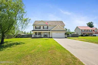305 W Howard Drive, Jacksonville, NC 28540 - Photo 5