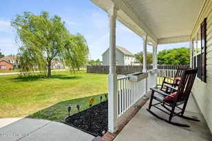 305 W Howard Dr, Jacksonville, NC 28540 - Photo 9