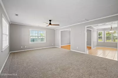 305 W Howard Drive, Jacksonville, NC 28540 - Photo 9