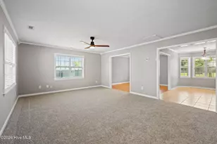 305 W Howard Dr, Jacksonville, NC 28540 - Photo 9