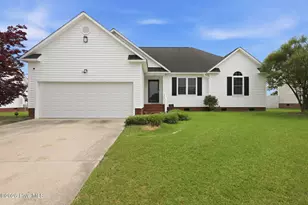 726 E Main St, Winterville, NC 28590 - Photo 1