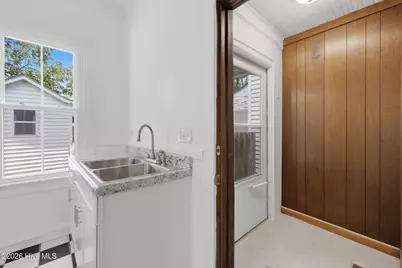 612 W Main Street, Elizabeth City, NC 27909 - Photo 23