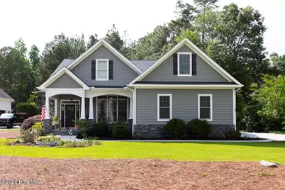211 Campbell Street, Aberdeen, NC 28315 - Photo 1