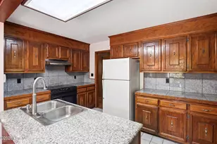 423 E Creekview Dr, Hampstead, NC 28443 - Photo 11