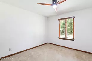423 E Creekview Dr, Hampstead, NC 28443 - Photo 17
