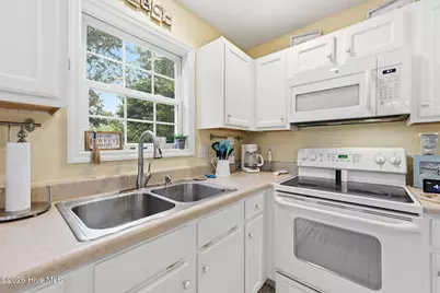 805 Driftwood Drive, Hampstead, NC 28443 - Photo 15