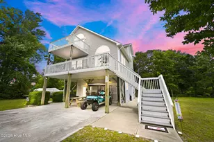805 Driftwood Dr, Hampstead, NC 28443 - Photo 1