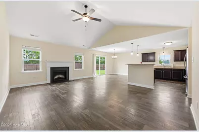 212 Holly Grove Court E, Jacksonville, NC 28540 - Photo 9