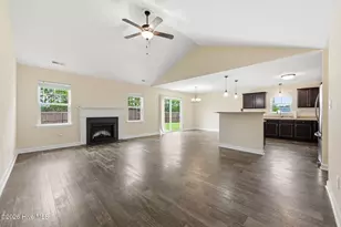 212 Holly Grove Ct E, Jacksonville, NC 28540 - Photo 9