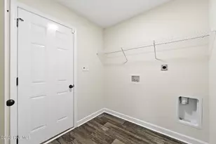 212 Holly Grove Ct E, Jacksonville, NC 28540 - Photo 31