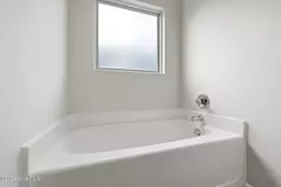 212 Holly Grove Ct E, Jacksonville, NC 28540 - Photo 29