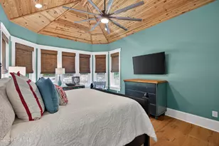 410 Sunrise Ct, Emerald Isle, NC 28594 - Photo 27