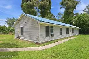 1239 Hibbs Rd, Newport, NC 28570 - Photo 3