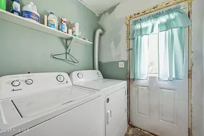 1239 Hibbs Road, Newport, NC 28570 - Photo 17