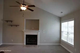 407 Sundown Ct, Hubert, NC 28539 - Photo 5