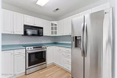805 Valley Forge Court, Wilmington, NC 28411 - Photo 3