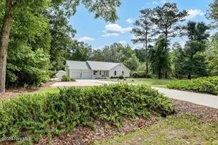 709 Sawgrass Rd, Hampstead, NC 28443 - Photo 1
