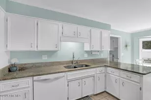 709 Sawgrass Rd, Hampstead, NC 28443 - Photo 9